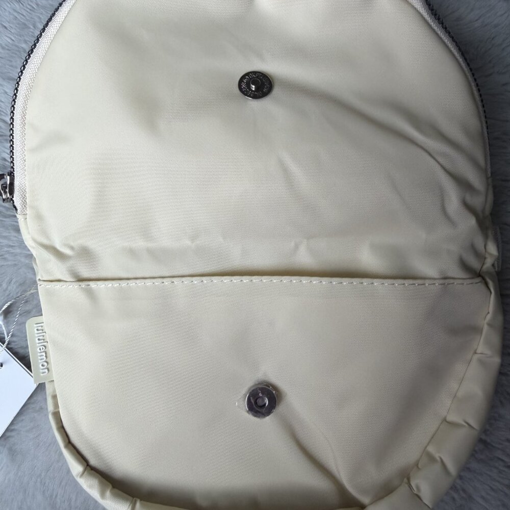 Lululemon Athletica 2L All Night Festival Micro Bag Light Ivory SOLD - Picture 4 of 7